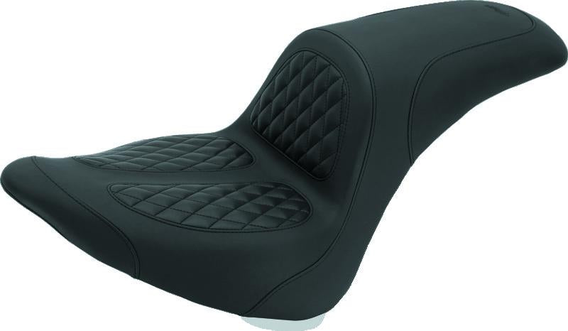 Mustang 06-17 Harley Softail Wide Tire (200mm) Fastback 1PC Seat w/Diamond Stitch - Black